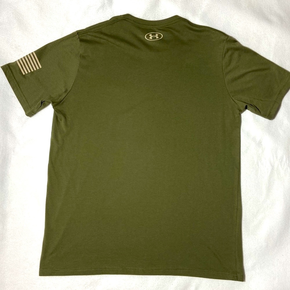 Under Armour 13 Stars & American Flag Shirt. Army Green with Tan Logo. Large - Picture 2 of 7